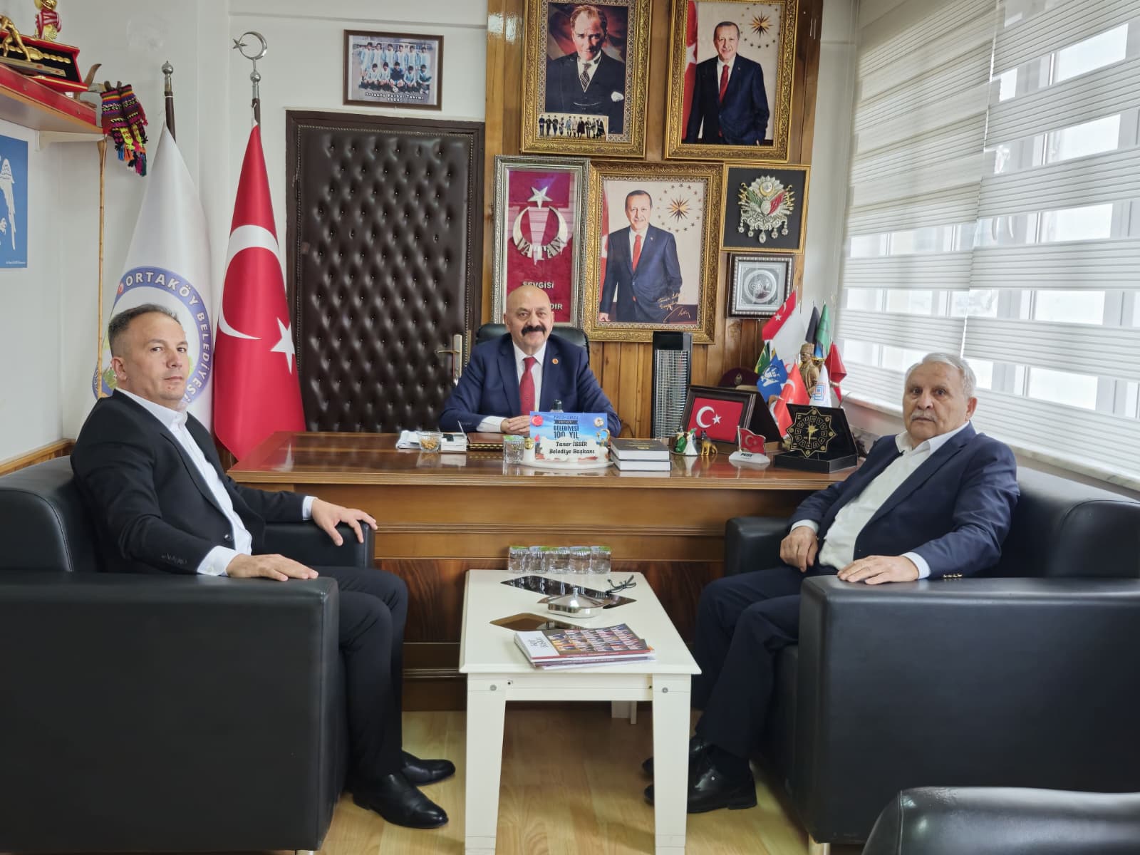BAŞKAN İSBİR’E KOMŞU ZİYARETİ!